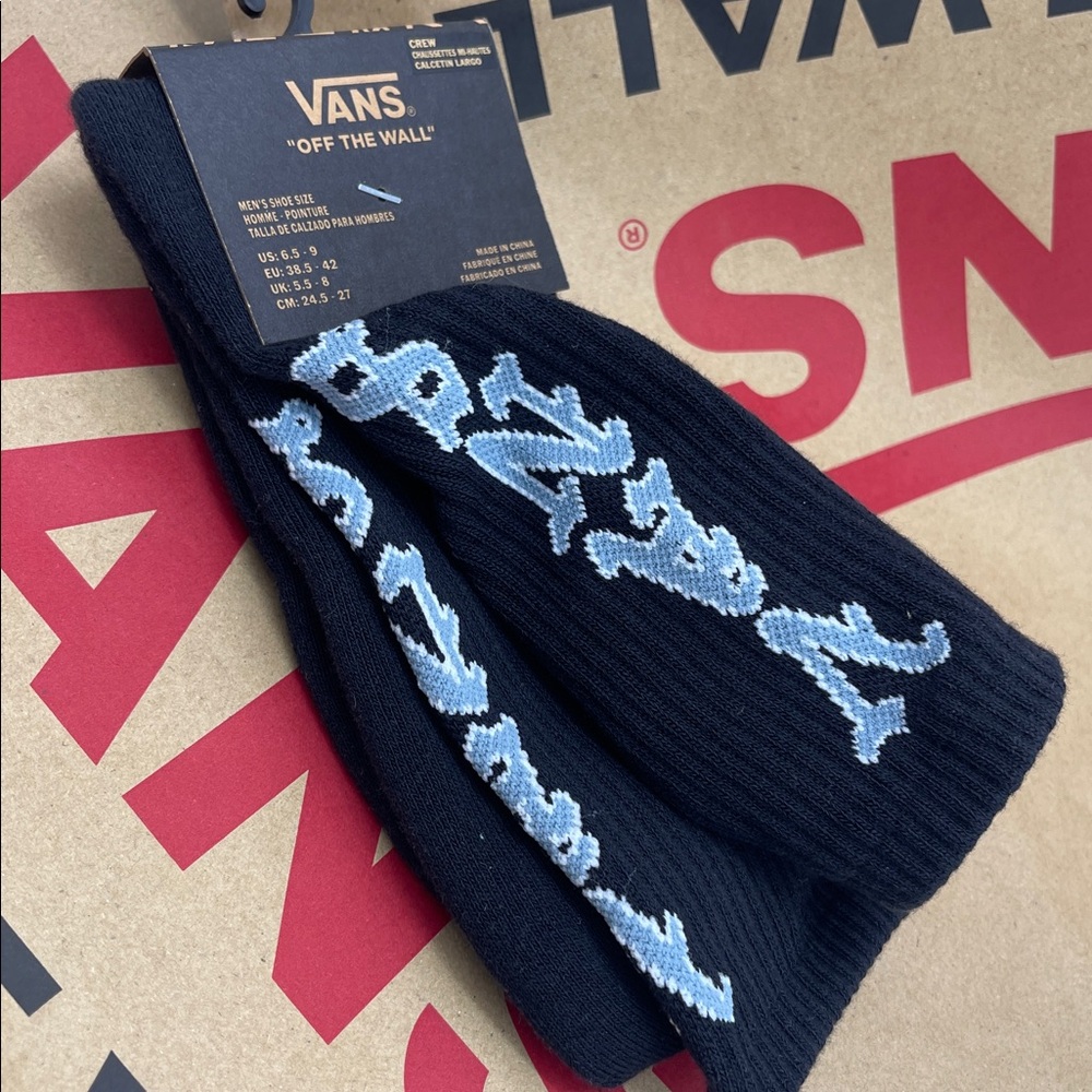 Vans Road Stop Crew Socks (1 pair)

Style VN000NCHBLK